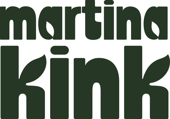 Martina Website Layout Logo von Darn Tough.